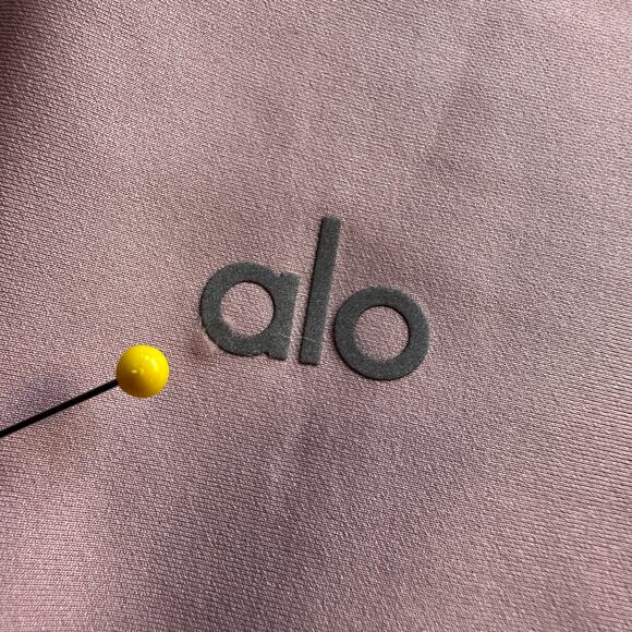 Alo Yoga Airlift Intrigue Bra and 7/8 High-Waist Airlift Legging Ballet Pink XS - Picture 6 of 15